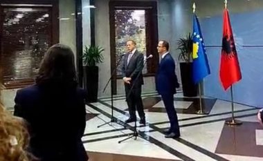 Pacolli në Tiranë zotohet për hapjen e misioneve të përbashkëta diplomatike