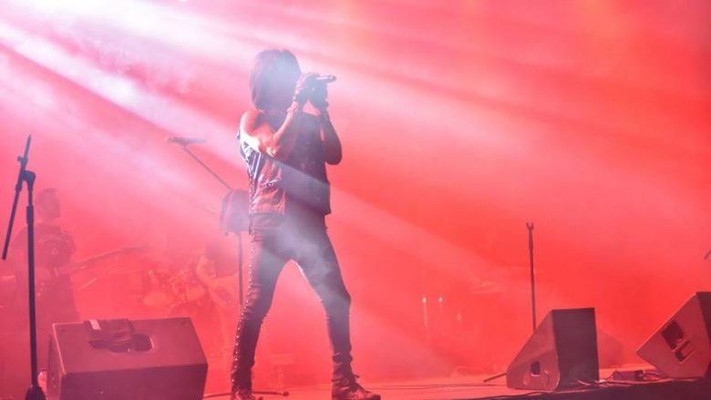 Shikoni performancën e Joe Lynn Turnerit në “Hardh Fest” (Video)