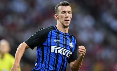 Zyrtare: Perisic rinovon kontratën me Interin (Foto)