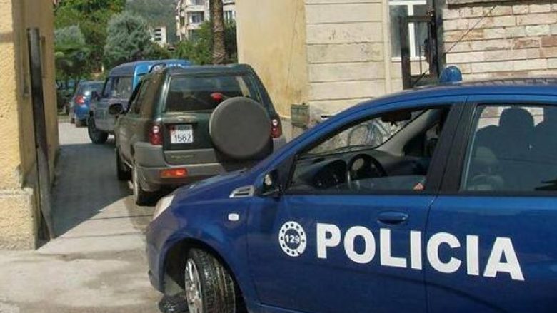 Pas incidentit me policët, forcat speciale “pushtojnë” Elbasanin (Video)