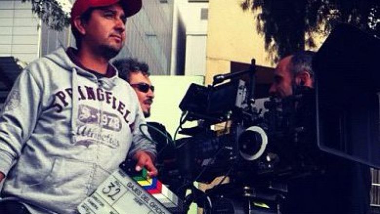 Vritet me disa plumba filmbërësi meksikan i serialit “Narcos”, Carlos Munoz Portal