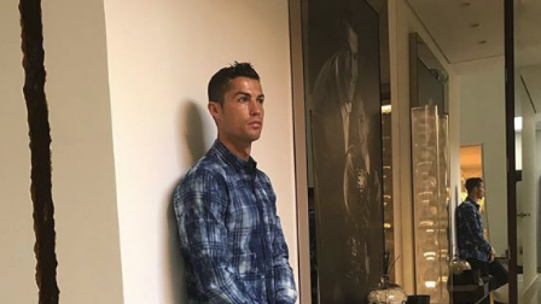 Ronaldo shfaqet plot stil pas golave të shënuar (Foto)