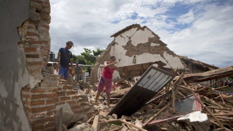 Shkon në 92 numri i viktimave të tërmetit në Meksikë
