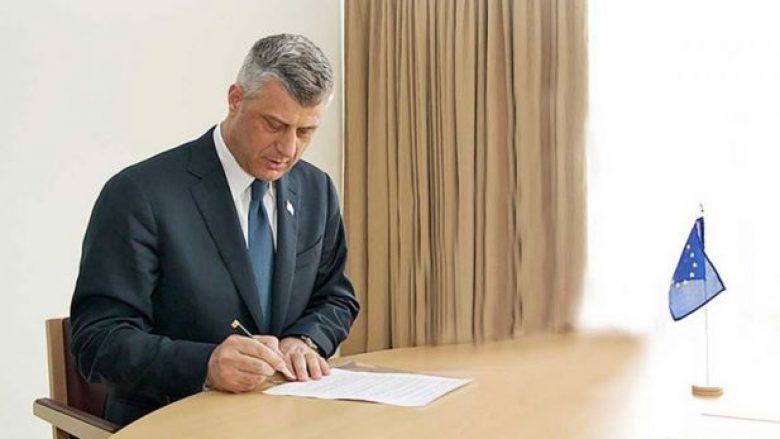 Thaçi nënshkruan marrëveshjen që i sjell Kosovës 49 milionë euro
