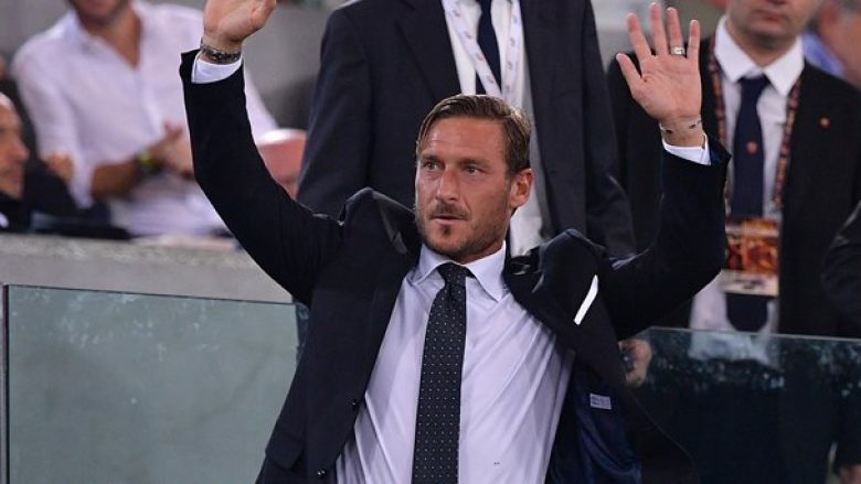 Totti do fillojë kursin për licencën e trajnerit