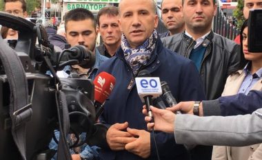 Pacolli: Duhet një zgjidhje radikale për largimin e qeneve endacakë nga kryeqyteti