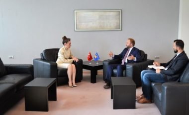 Kosova dhe Turqia pajtohen për zgjerim të bashkëpunimit