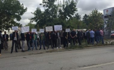 Protesta e banorëve të Hades dhe Shipitullës zhvendoset para komunës