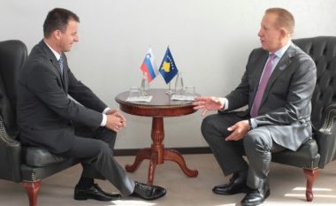 Pacolli me ambasadorin slloven bisedojnë për marrëdhëniet mes dy vendeve