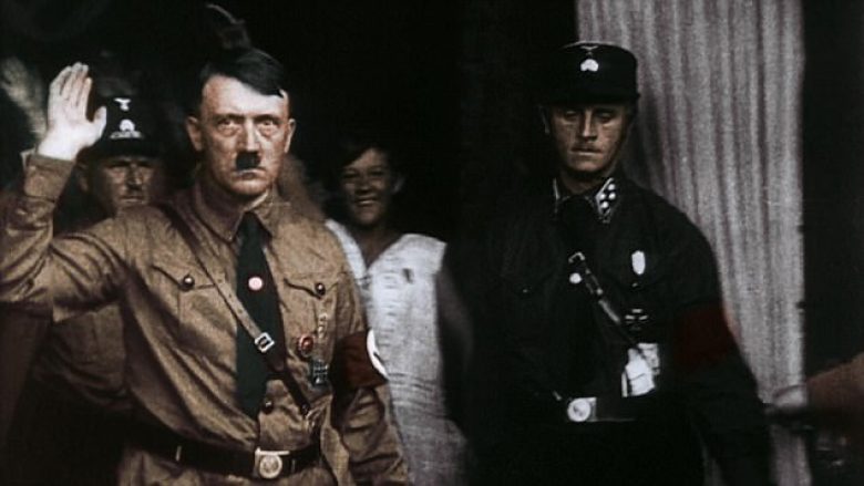 Ishte ftuar nga diktatori në kancelarinë e tij, një aktore thotë se “Hitleri u masturbua teksa po shihte një film”!