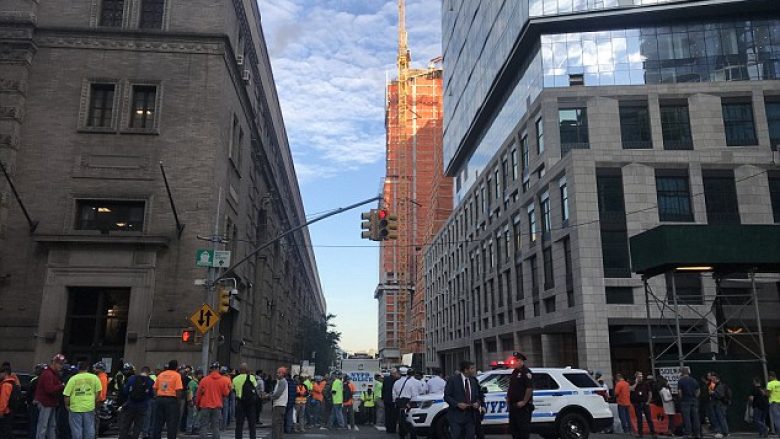 Të shtëna armësh në New York, vritet një person (Foto)