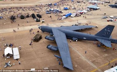 Ushtria amerikane bën gati bombarduesit bërthamorë B-52, do të patrullojnë 24 orë për herë të parë që nga përfundimi i Luftës së Ftohtë (Foto)