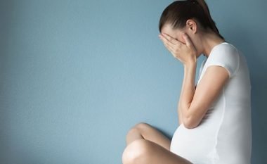 Depresioni pas lindjes më i shpeshtë te gratë që lindin në verë apo vjeshtë