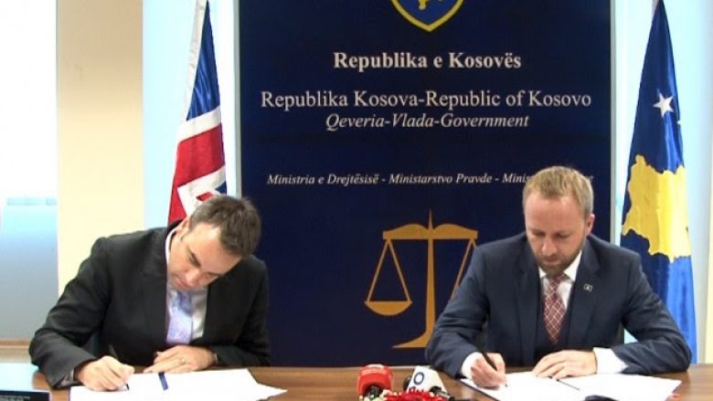 O’Connell: Kosova s’ka nevojë që ligjet t’ia hartojnë të huajt