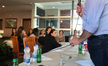 Gani Dreshaj prezanton planin për punësimin e grave në Istog