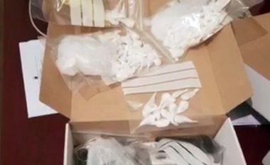 Policia konfiskon kokainë dhe marihuanë në Suharekë, arrestohen pesë persona