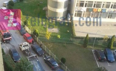 Policia plagos një person në Prishtinë, tentoi të vidhte dhe goditi policët me veturë