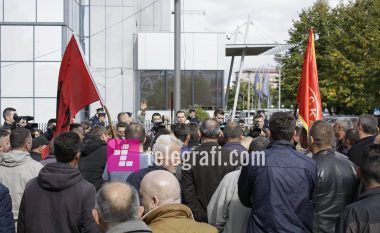 Veteranët tentojnë të hynë në Qeveri (Foto)