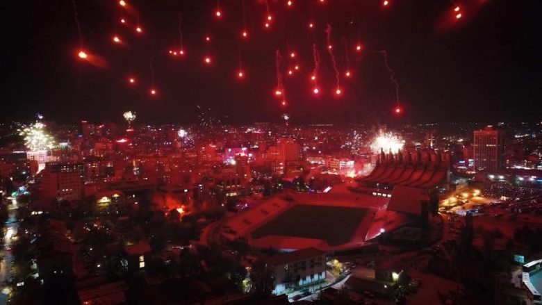 ‘Plisat’ festuan 30 vjetorin, festë në kryeqytet (Foto/Video)