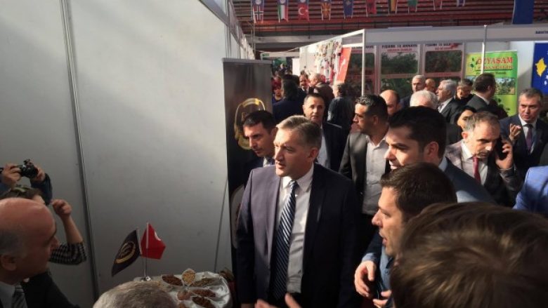 Beqaj paralajmëron hapjen e fondit për ndërmarrësi në Prizren