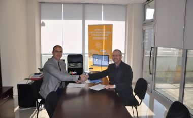 Cacttus Education nënshkruan marrëveshje bashkëpunimi për trajnimin e të rinjve kosovar në fushën e IT-së