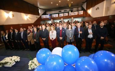 AKR mban tubime në Novobërdë dhe Fushë Kosovë, kandidatët flasin për potencialin zhvillimor të Komunave