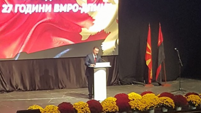 Gruevski: Na ofendojnë vetëm pse e duam Maqedoninë
