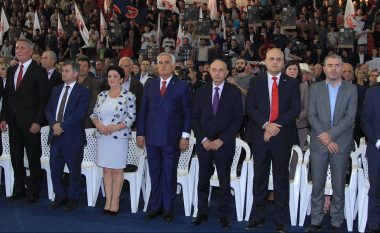 Mustafa: Të dielën përfundon qeverisja e keqe, kur Baxhaku të zgjidhet kryetar i Prizrenit