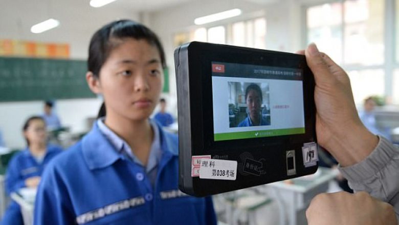 Kina krijon pajisjen që identifikon brenda tre sekondave, secilin nga 1.4 miliardë banorët e saj (Foto)