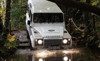Land Rover zbulon detaje të modelit Defender që lansohet gjatë vitit që vjen (Foto)