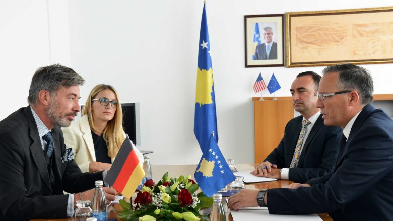 Ministri Hamza priti në takim ambasadorin e Gjermanisë në Kosovë
