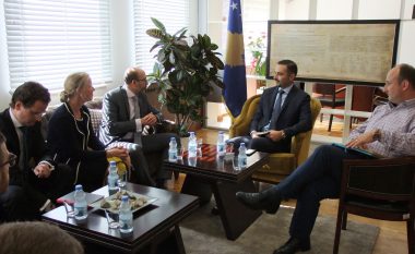 Ministri Lluka njofton FMN-në me prioritetet e MZHE-së