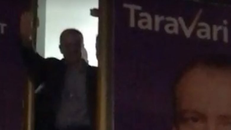 Taravari feston fitoren në Gostivar (Video)