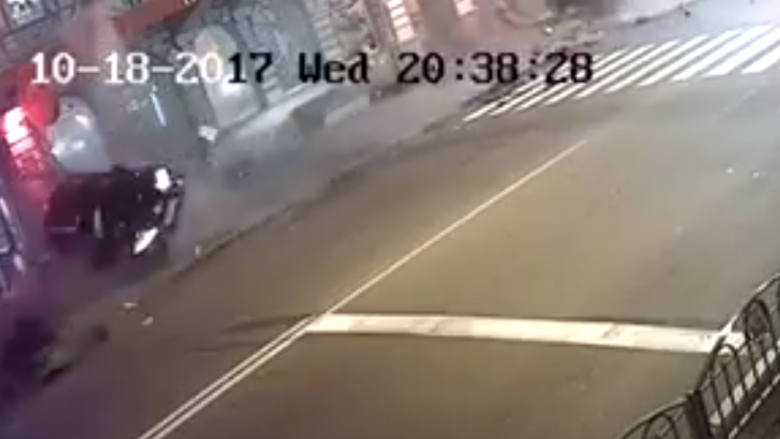 Humbi kontrollin mbi veturën, vajza e pasanikut ukrainas shkaktoi një masakër në trotuar (Video,+18)