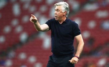 Carlo Ancelotti, trajner i Arsenalit ose Chelseat