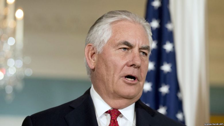 Tillerson: Ushtria e Mianmarit përgjegjëse për krizën me Rohingya