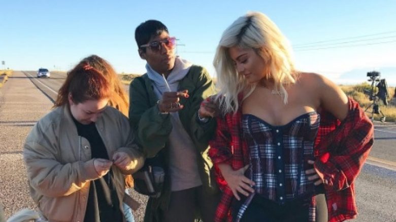 Bebe Rexha do të këndojë kolonën zanore të filmit “Bright” (Video)