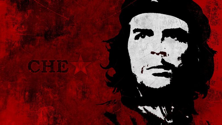 Kokën lart, i shikoi në sy dhe u kërkoi vetëm një duhan – fjalët e fundit të Che Guevaras: “Qëllo frikacak, do të vrasësh vetëm një njeri”! (Foto)