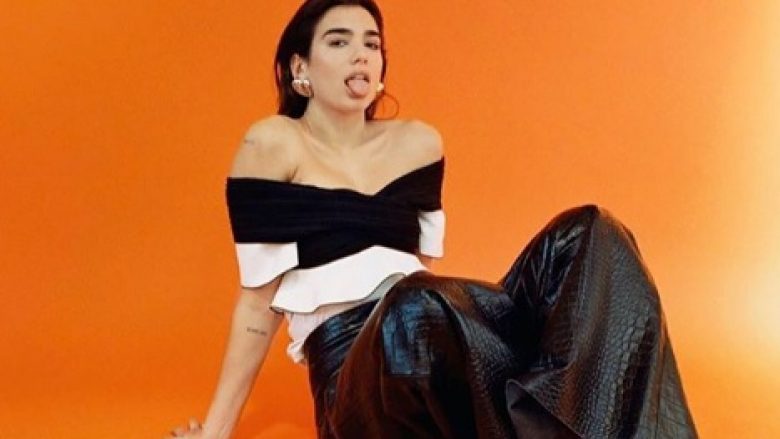 Dua Lipa me imazhe të rralla familjare, prezanton motrën dhe të vëllanë (Foto)