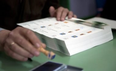 Qytetarët nesër do të mund të paraqesin shkeljen e të drejtës së votës në linjë telefonike pa pagesë