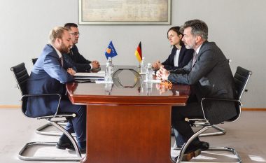 Tahiri dhe ambasadori gjerman diskutojnë për sistemin e drejtësisë në Kosovë