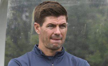 Gerrard – tifozëve: Keni besim te Kloppi, Liverpooli do përfundojë në katërshe