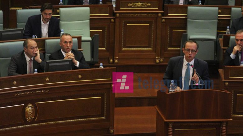 Hoti: Nëse Haradinaj nuk jep llogari para deputetëve, nuk e votojmë IPA-n