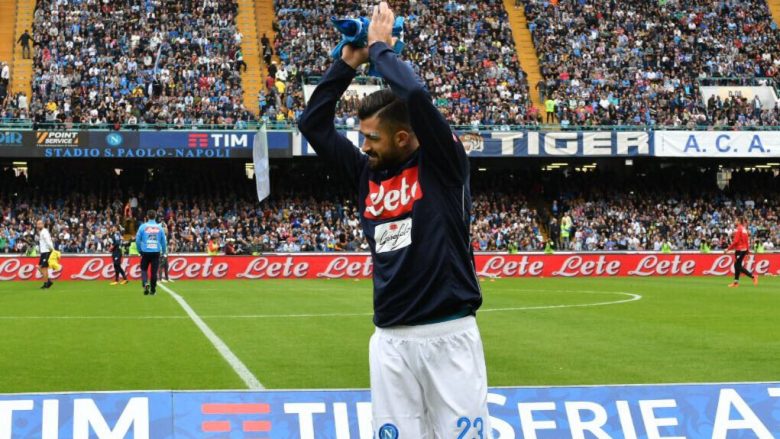 Hysaj arrin 100 paraqitje me Napolin, urohet nga skuadra italiane dhe Serie A (Foto)