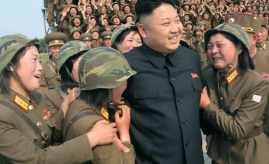 Sekretet e errëta të Kim Jong-un: E keqtrajtonte të dashurën e shkollës së mesme