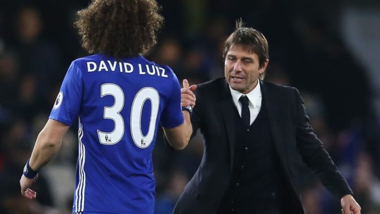 David Luiz shan në italisht Conten, momenti bën xhiron e internetit (Video)