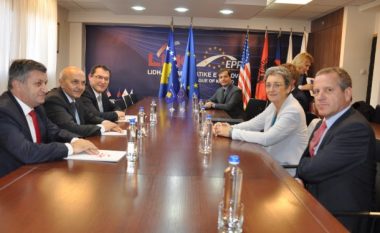 Mustafa takon eurodeputeten Lunacek, flasin për procesin integrues të Kosovës