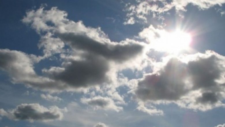 Diell dhe ulje të temperaturave, njihuni me parashikimin e motit në Shqipëri