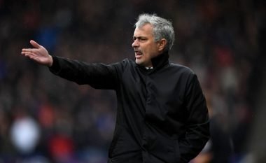 Mourinho sqaron arsyen pse jeton në hotel: Jam përtac