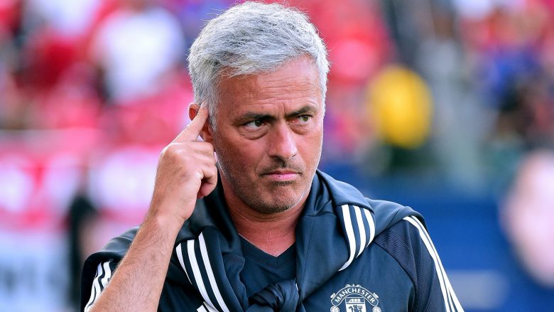 Mourinho: Tani jam trajner më i mirë pasi po mund t’i kontrollojë emocionet